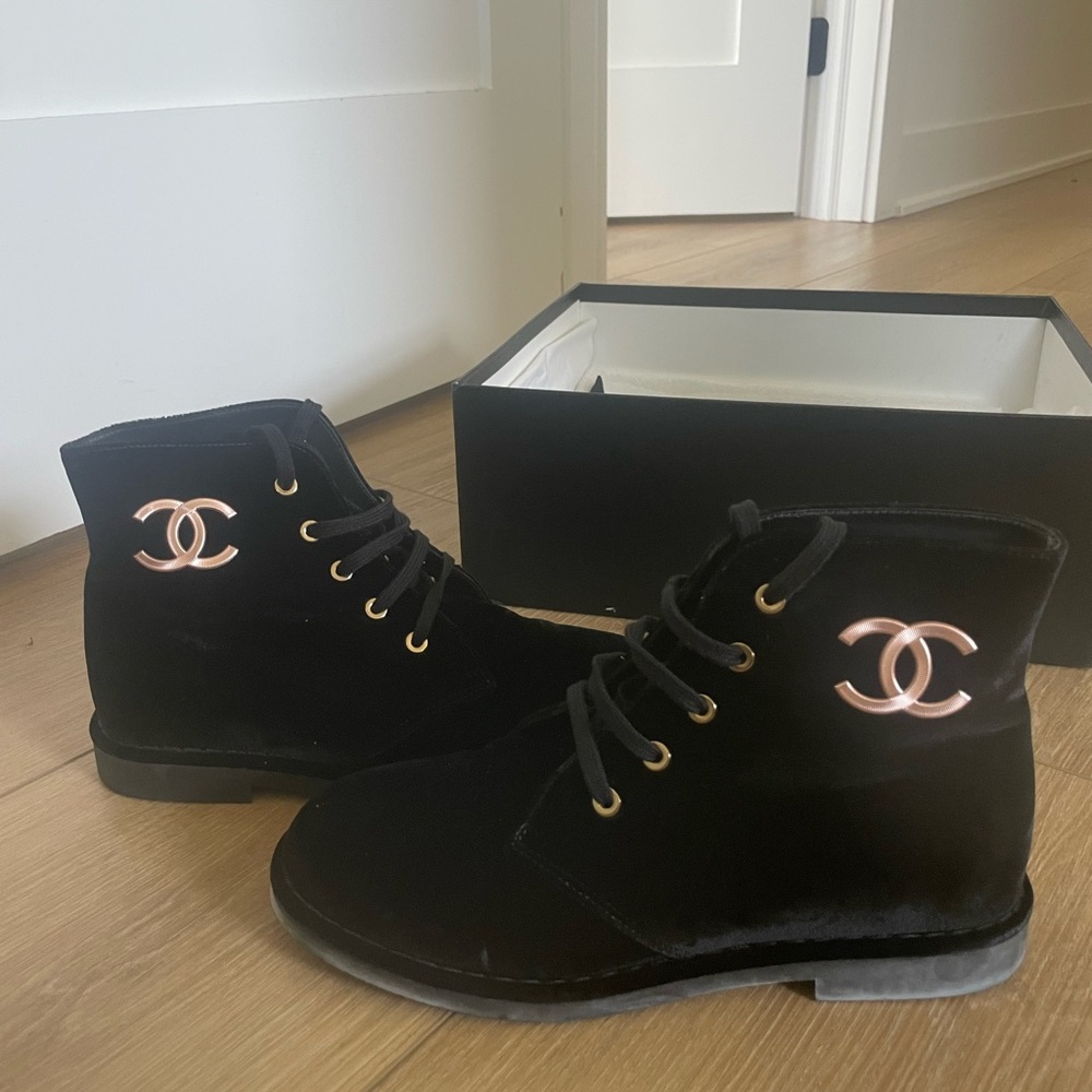Chanel Women's Black Ankle Boots - Picture 3 of 7